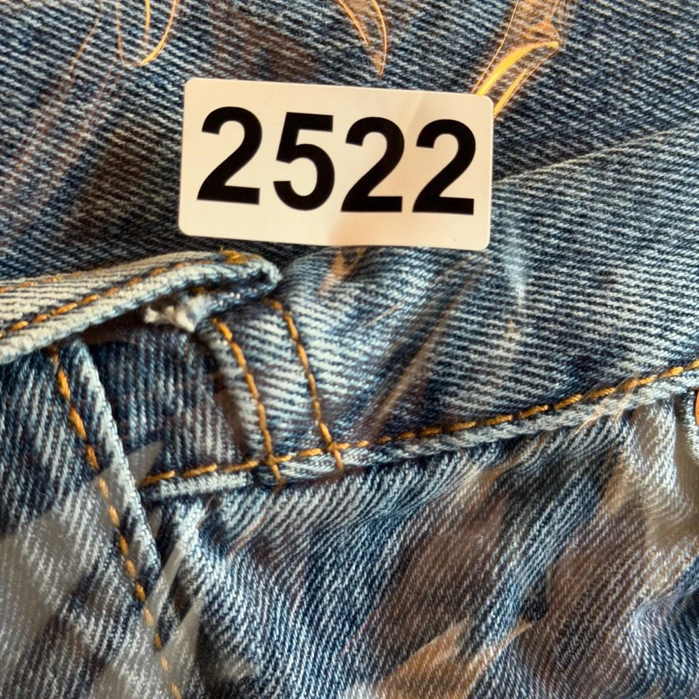 Levis 501 Original Fit Mens Medium Wash Straight Leg Denim Jeans W33 L32
